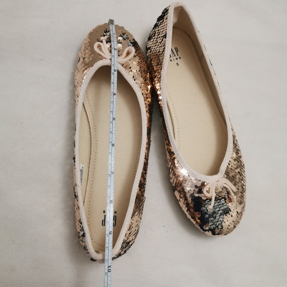 Gap  Flip Sequin Ballet Flats - Picture 8 of 9